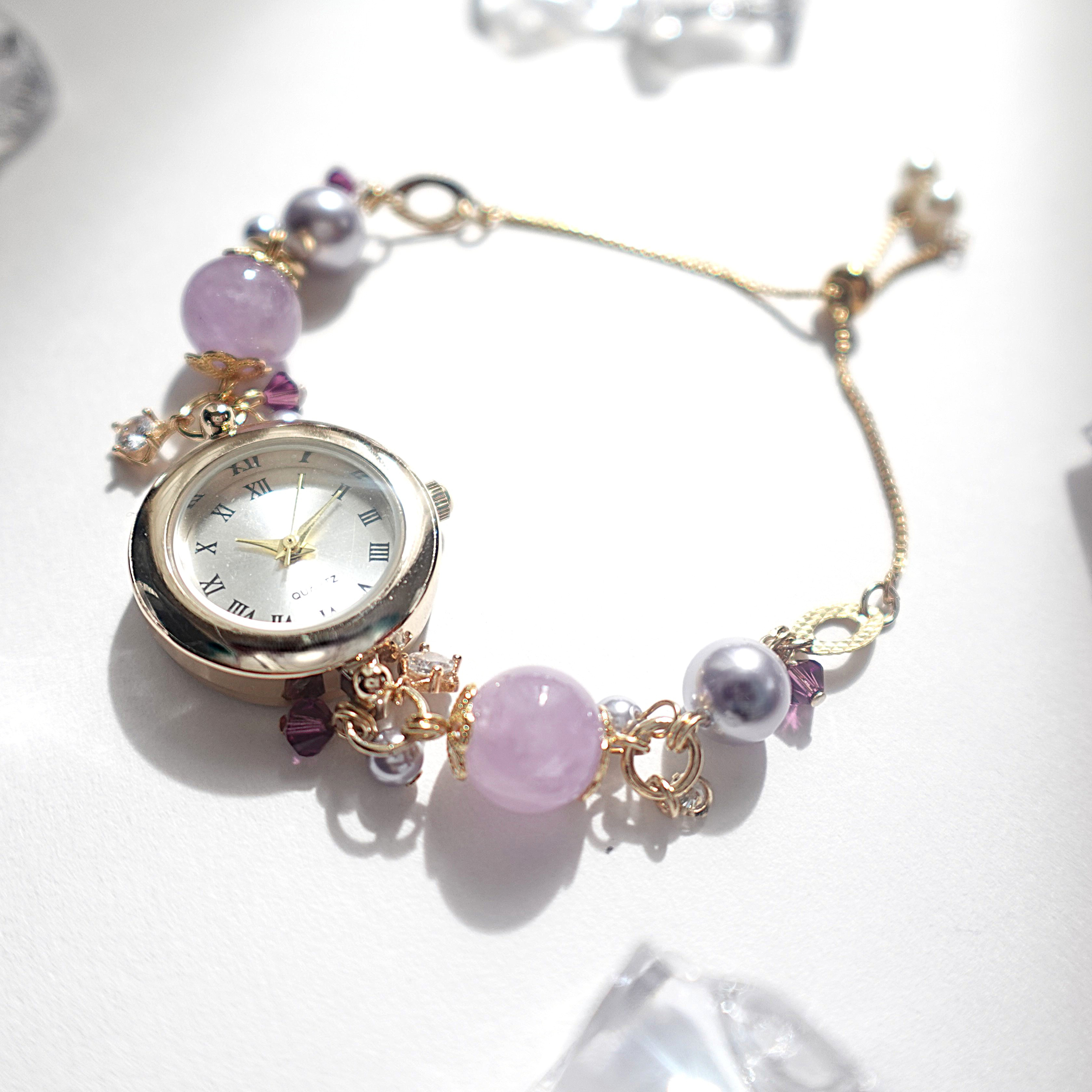 ラベンダーアメジストのブレスレットウォッチ