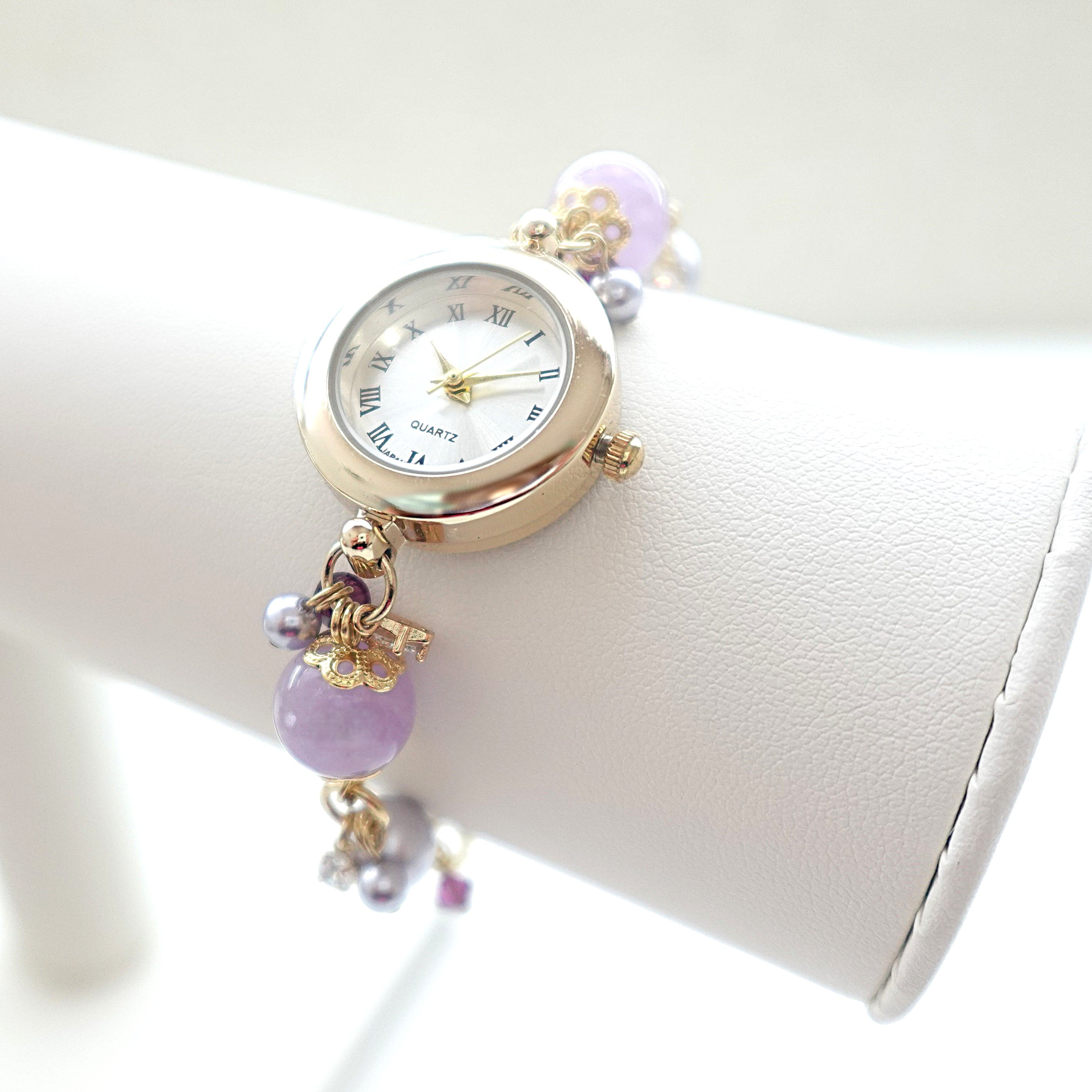 ラベンダーアメジストのブレスレットウォッチ
