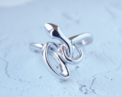 巳年ジュエリー へび 蛇 ヘビ スネーク リング 指輪 縁起物 干支