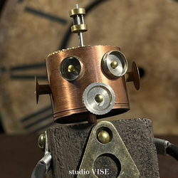 071-Rebot [リボット] ゼンマイ時計などのビンテージパーツから生まれた一点ものロボット studioVISE 2枚目の画像