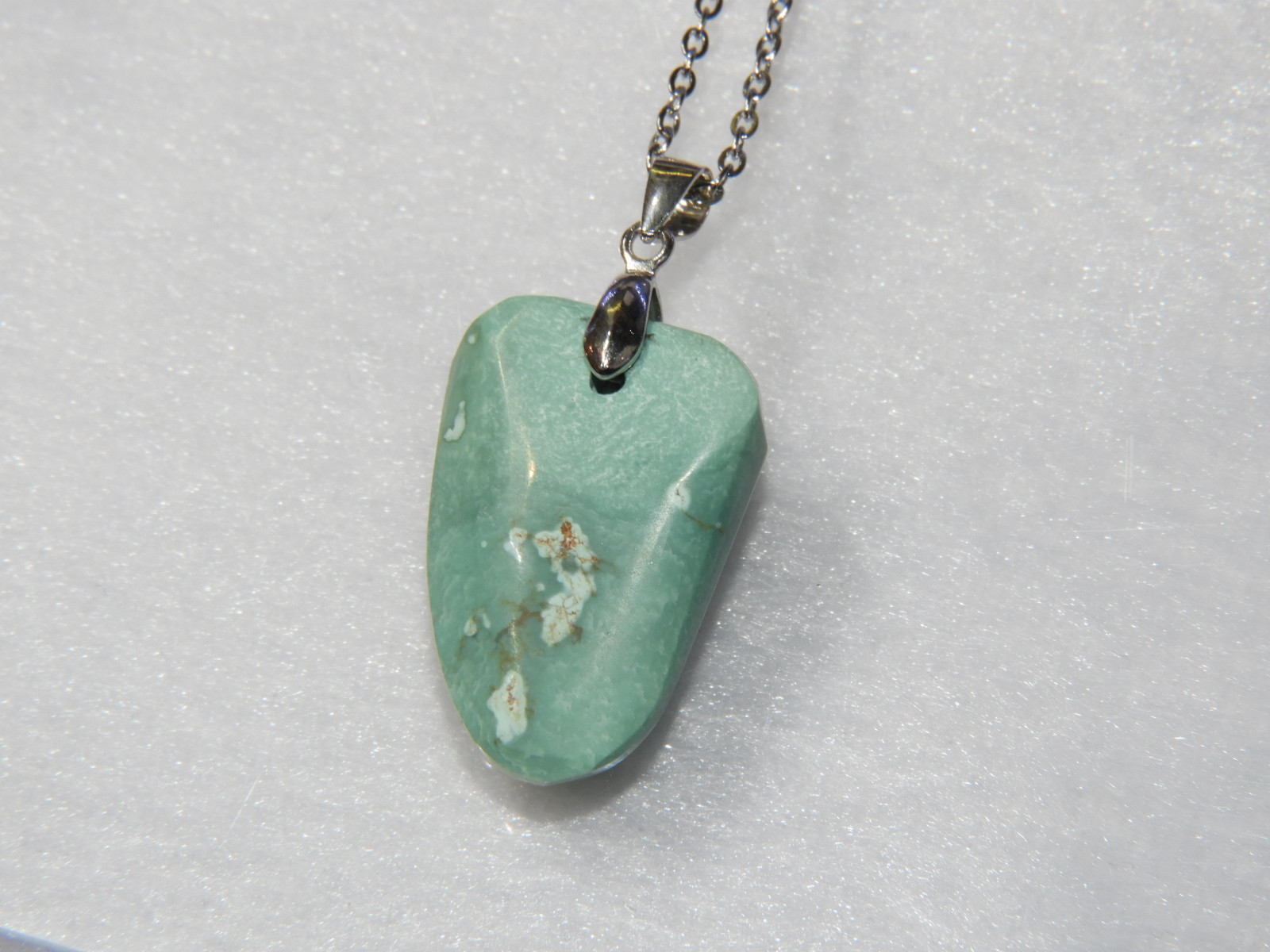 希少！石と石の間にできる板状のターコイズ！染め、練は一切なし！メイドインジャパン　１０