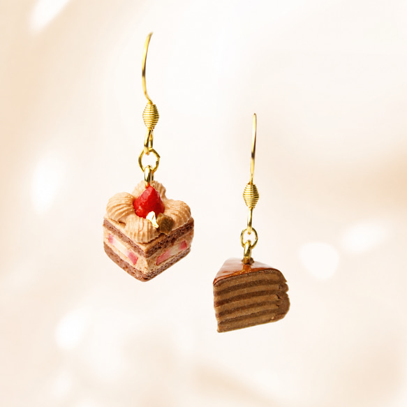 チョコレート ミルクレープと苺ケーキ （ピアス / イヤリング