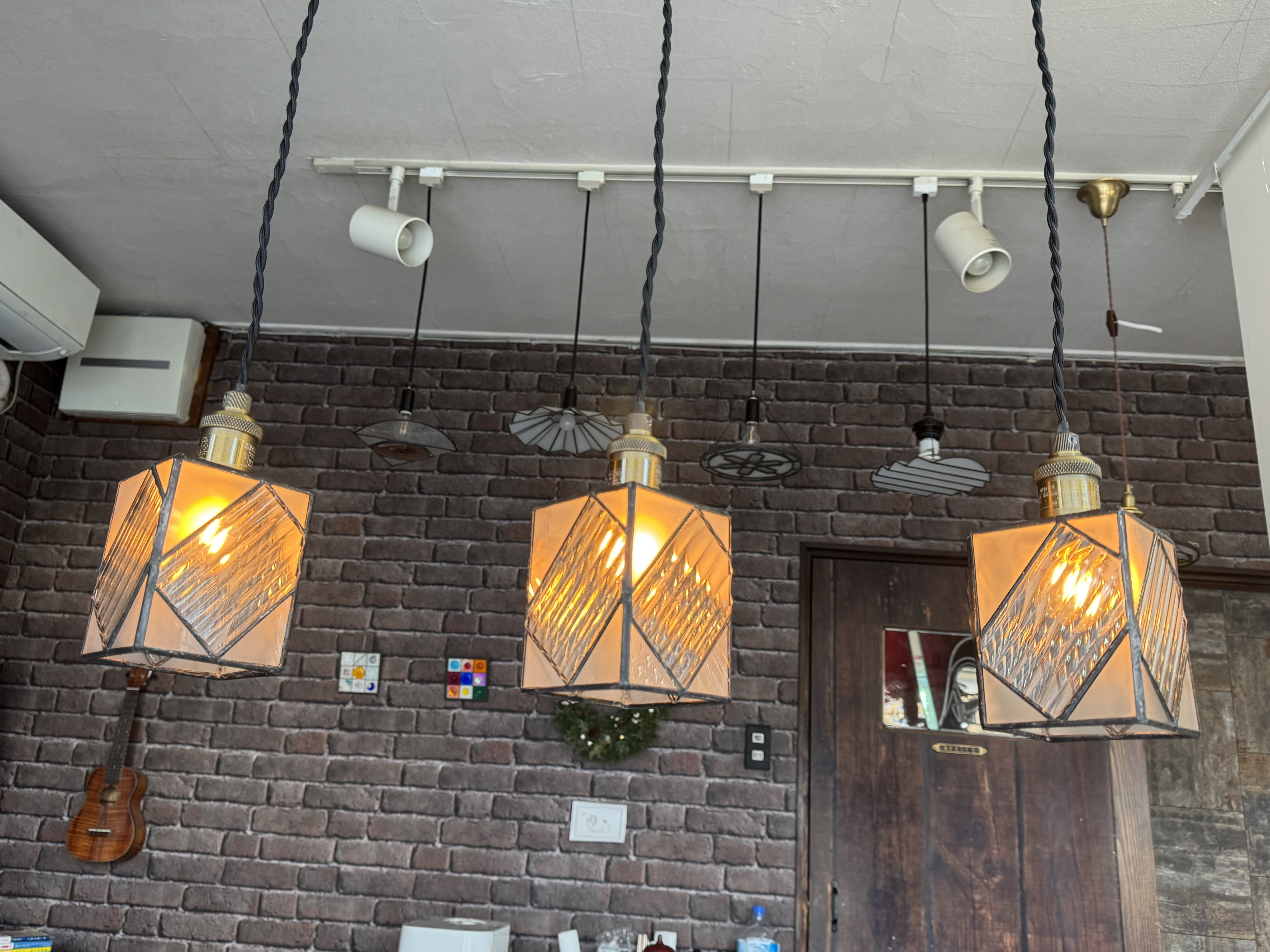 stripe triplet 3連　ステンドグラス　ペンダントライト