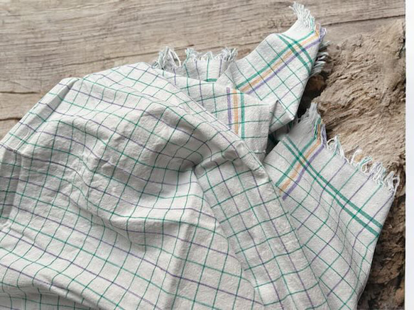 手紡ぎ手織り/70cm×150cm/バスタオル/インド/カディ/テーブルクロス/袋物 1枚目の画像