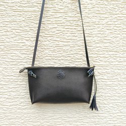 ちょっぴり個性的☆トラデバッグ（2way/ショルダー/クラッチ/イタリアンレザー/メンズ/レディース/タッセル）ブラック 5枚目の画像