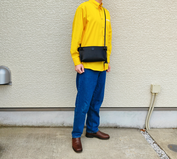 ちょっぴり個性的☆トラデバッグ（2way/ショルダー/クラッチ/イタリアンレザー/メンズ/レディース/タッセル）ブラック 12枚目の画像