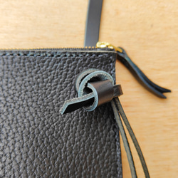 ちょっぴり個性的☆トラデバッグ（2way/ショルダー/クラッチ/イタリアンレザー/メンズ/レディース/タッセル）ブラック 9枚目の画像