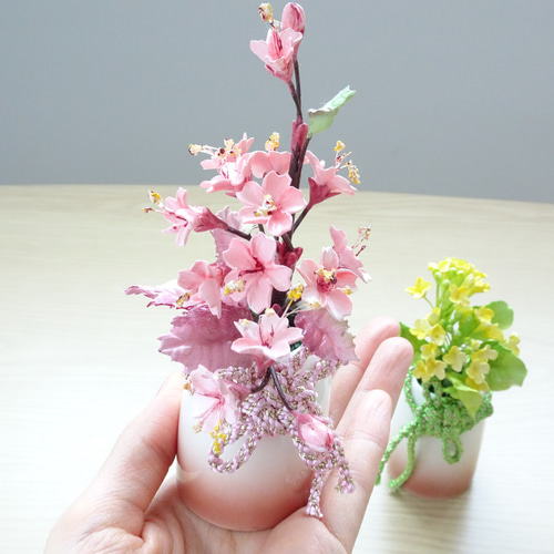 パン粘土/パンフラワー/粘土の花/桃の節句】雛飾りのとなりにも