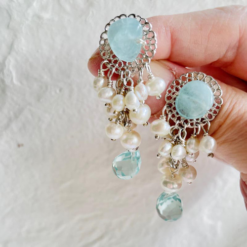 お値下げ!】限定1 アクアマリン ピアス・イヤリング 揺れる 青 天然石