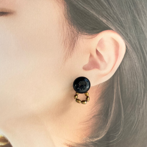 オニキスと淡水パールの2Wayピアス【サージカルステンレス】天然石