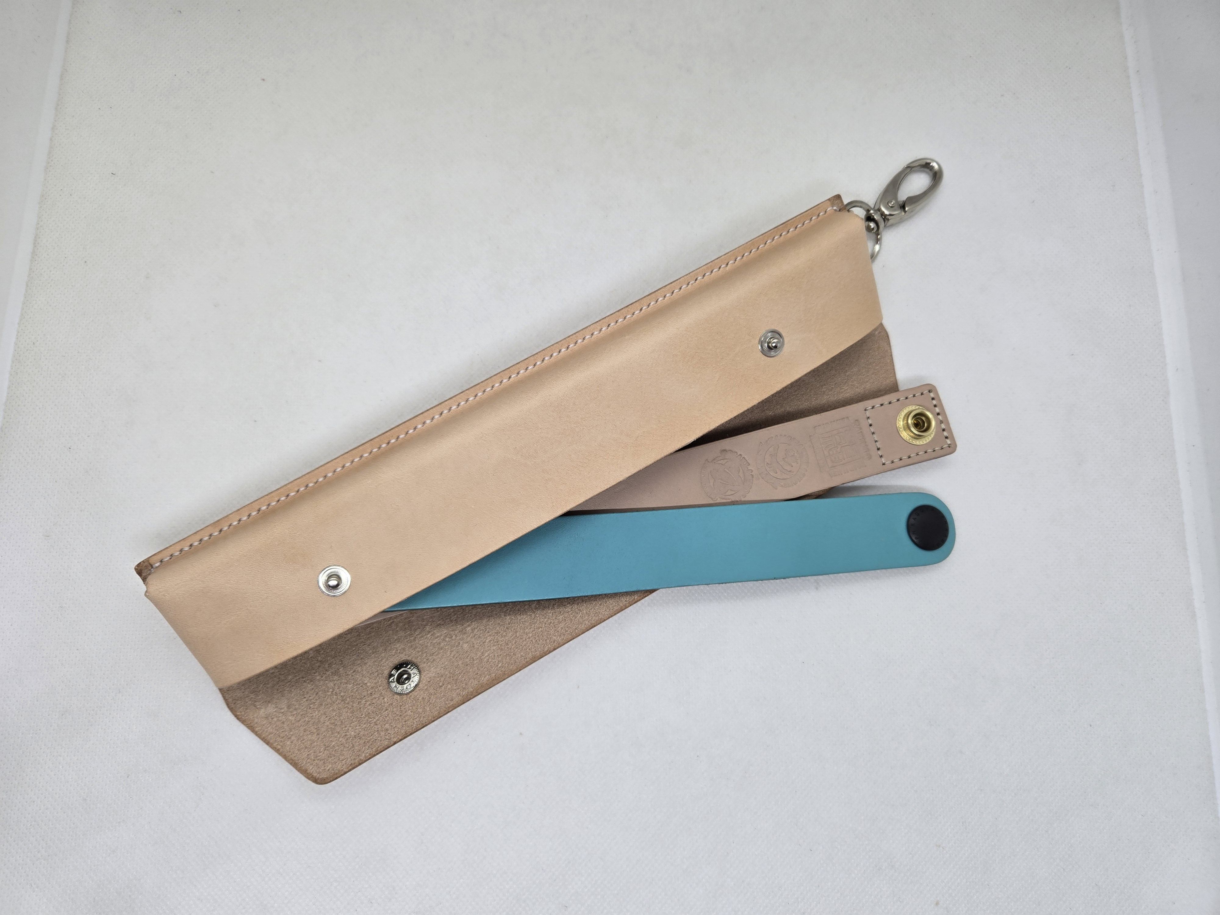 御刻印守が入る革ケース