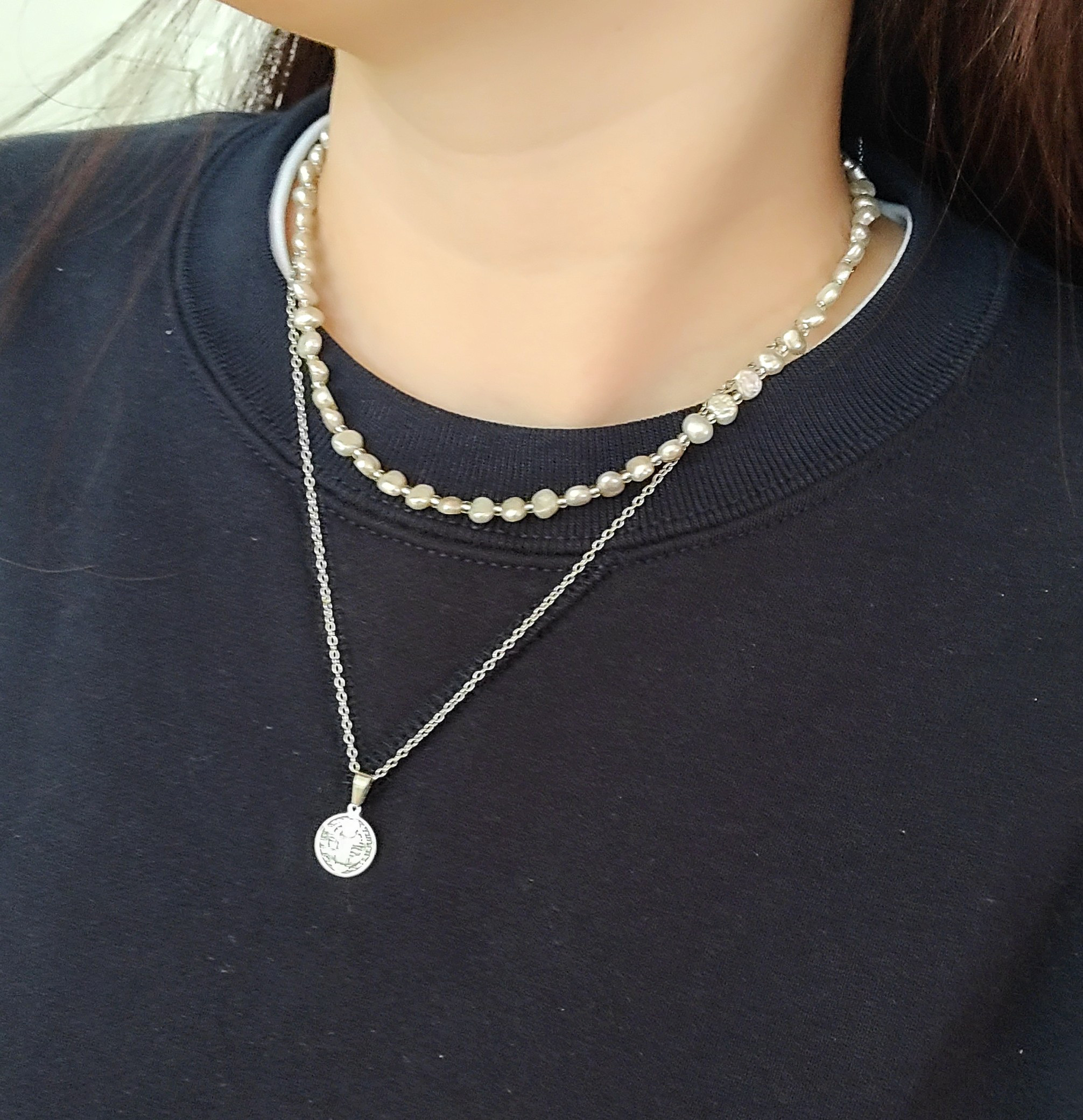 バロック パールとコイン　2連 ネックレス　シルバーグレー　/サージカルステンレス