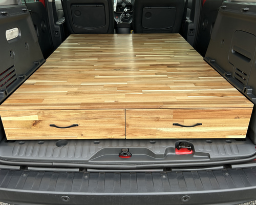 4b7727eb25d34938d649103831c651