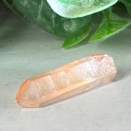 ディアマンティーナ産 ディープピンク レムリアンシードクリスタル