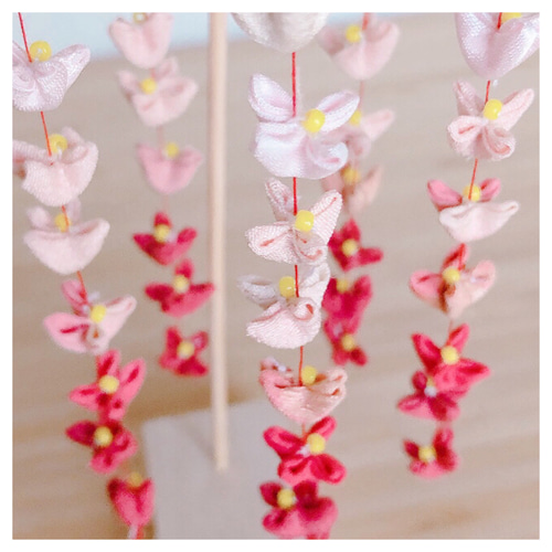 ひな祭り 吊り飾り ピンク 花 お雛様［受注制作］花飾りピンク系グラデーション♡お雛様に♪小さな