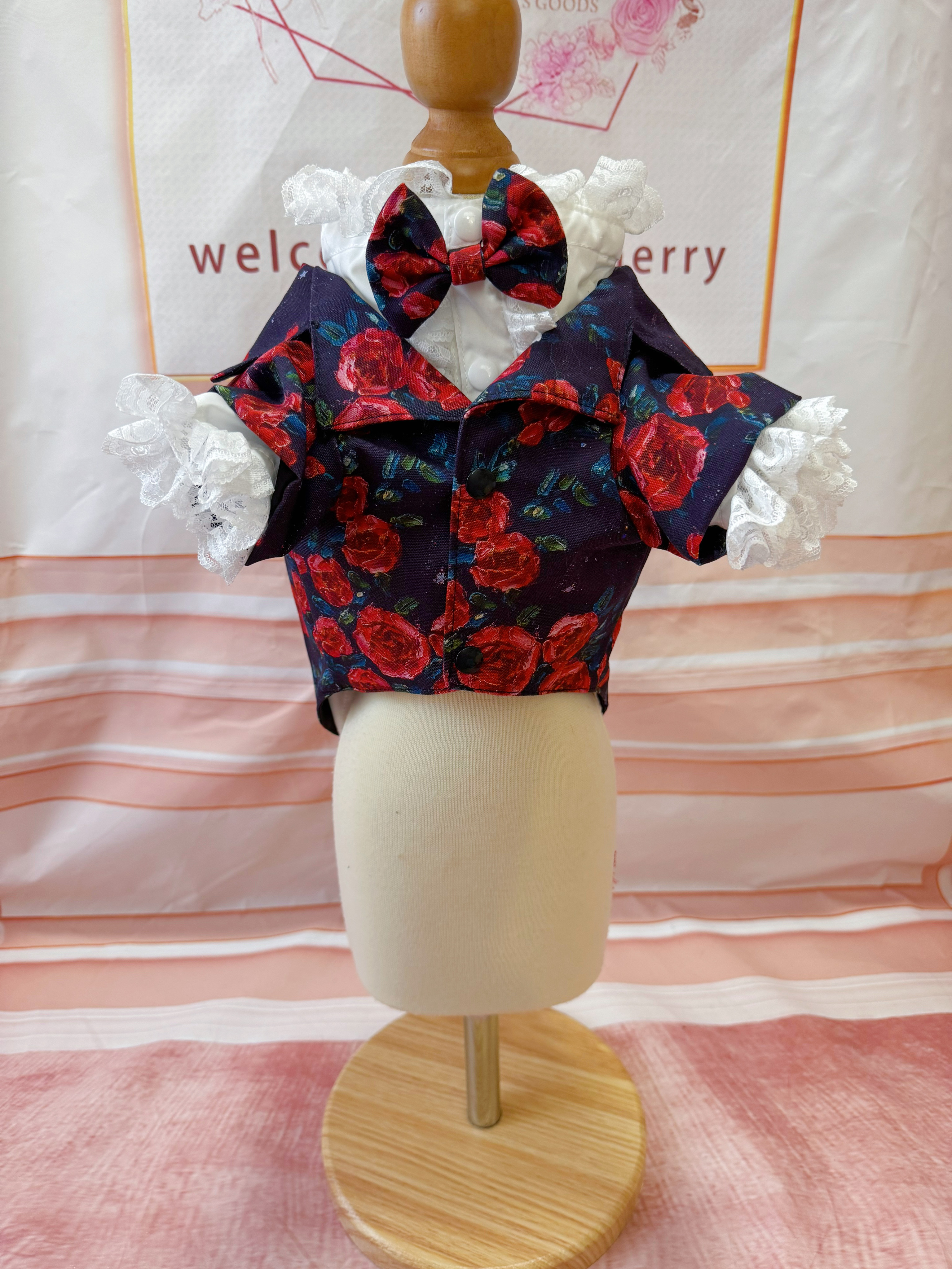 犬猫うさちゃん服　薔薇に包まれたタキシード＆シャツ