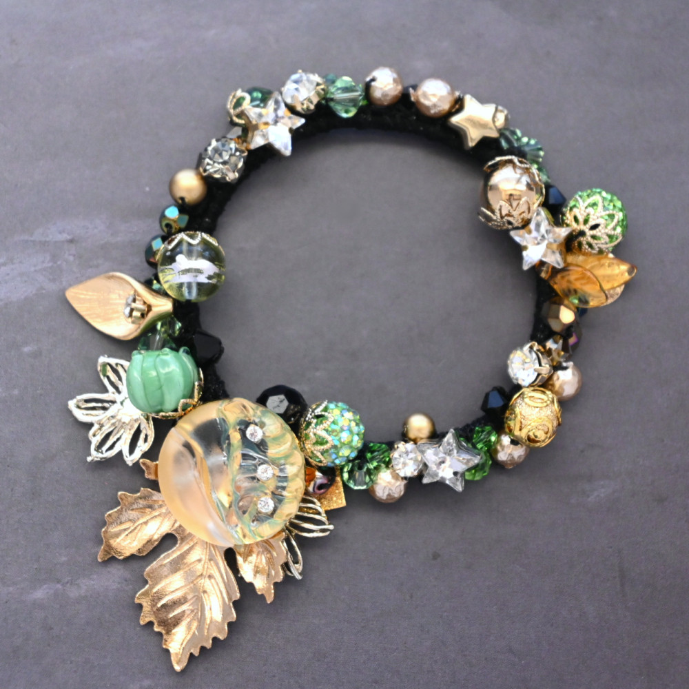 LADY green×gold ビジュー シュシュ＊ブレスレット