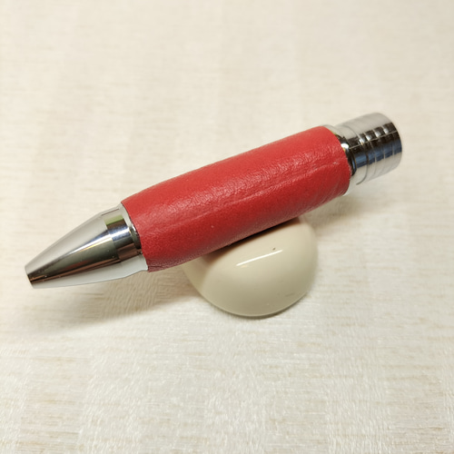 高級レザーペングリップレッド ジェットストリーム4&1用交換先軸 ペン