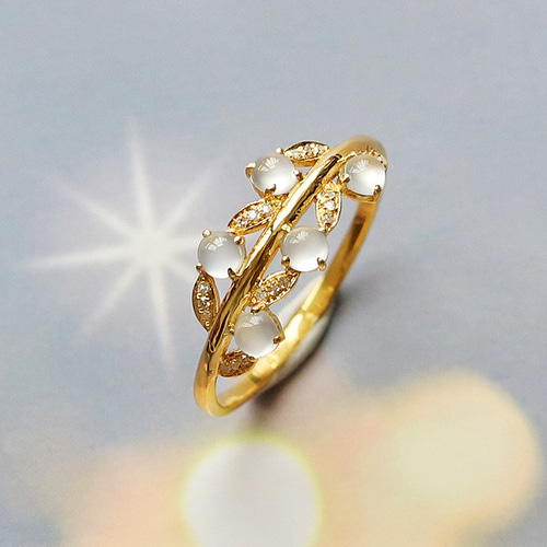 お値下げ　5000円引き　再出品　ゆ*ぐ様 指輪　ゴールド ストーン付き　リング 値下げ K18YG イエローゴールド リング ムーンストーン ハート