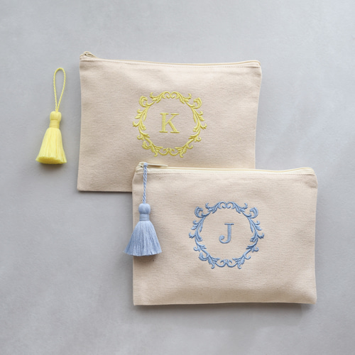 イニシャル刺繍 フラットポーチ｜化粧ポーチ・通帳・お薬手帳｜選べる