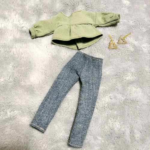 3点セット 上下 トップス ピアス ボトムス ズボン リカちゃん オビツ22