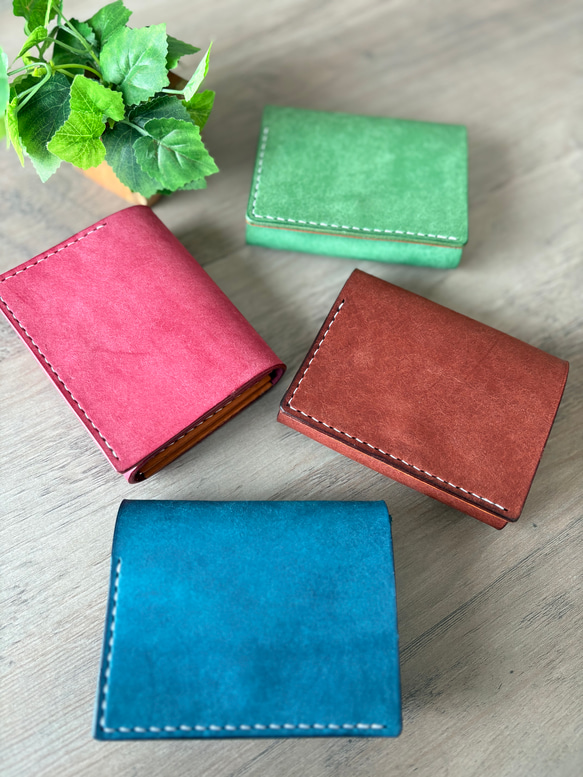 レジ前でもたつかない 二つ折り財布 イタリアンレザー〔マルゴー