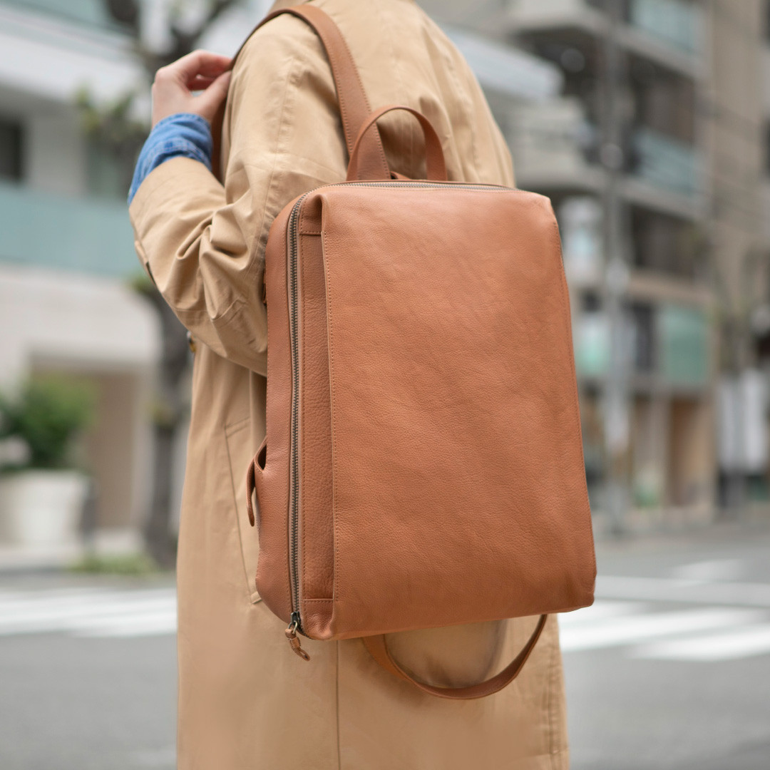 ※【25%off タイムセール】リュック バックパック 本革 大容量 レディース PC収納 キャメル HAB029-MO