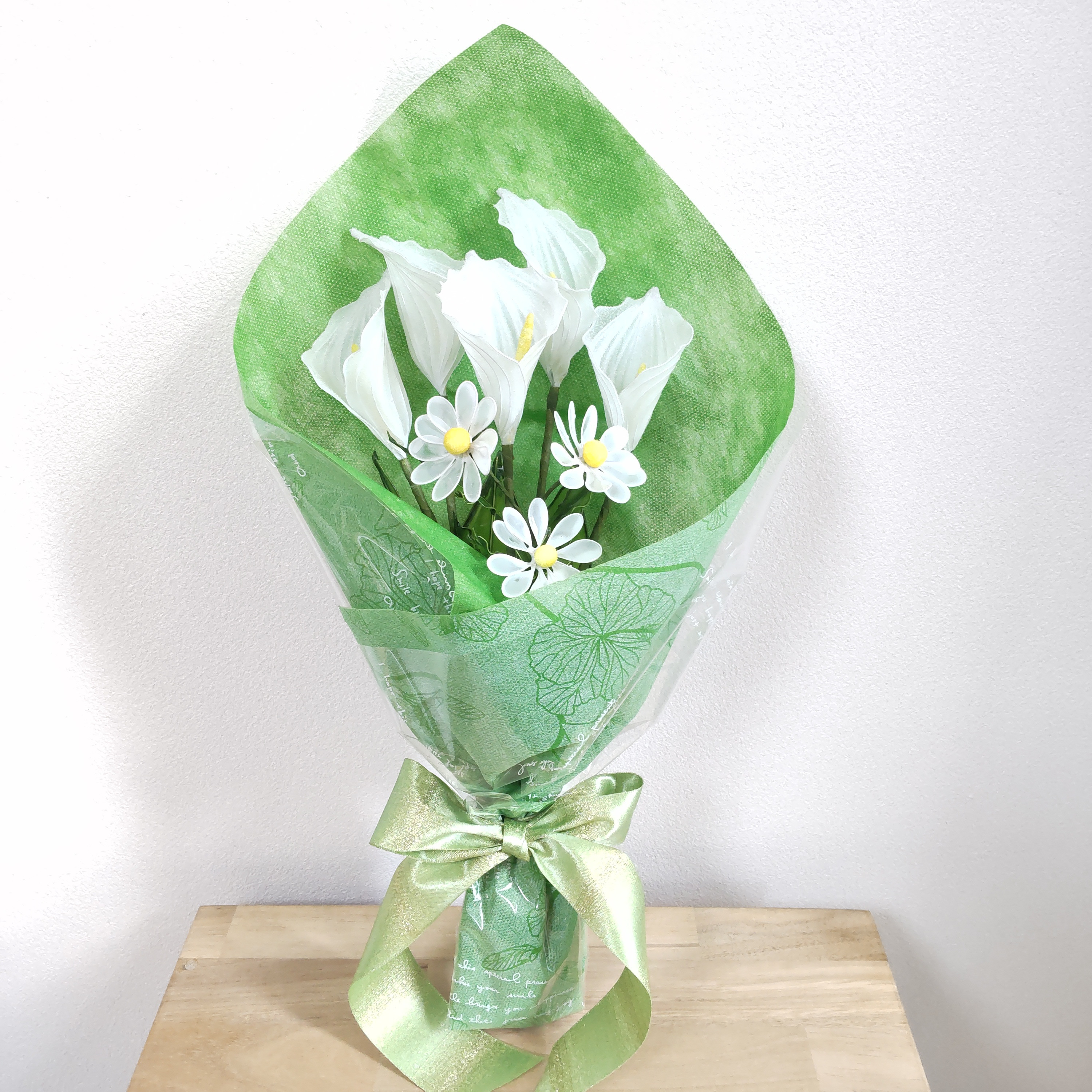 花束♡ミニブーケ♡カラー♡マーガレット♡ディップアート♡アメリカンフラワー