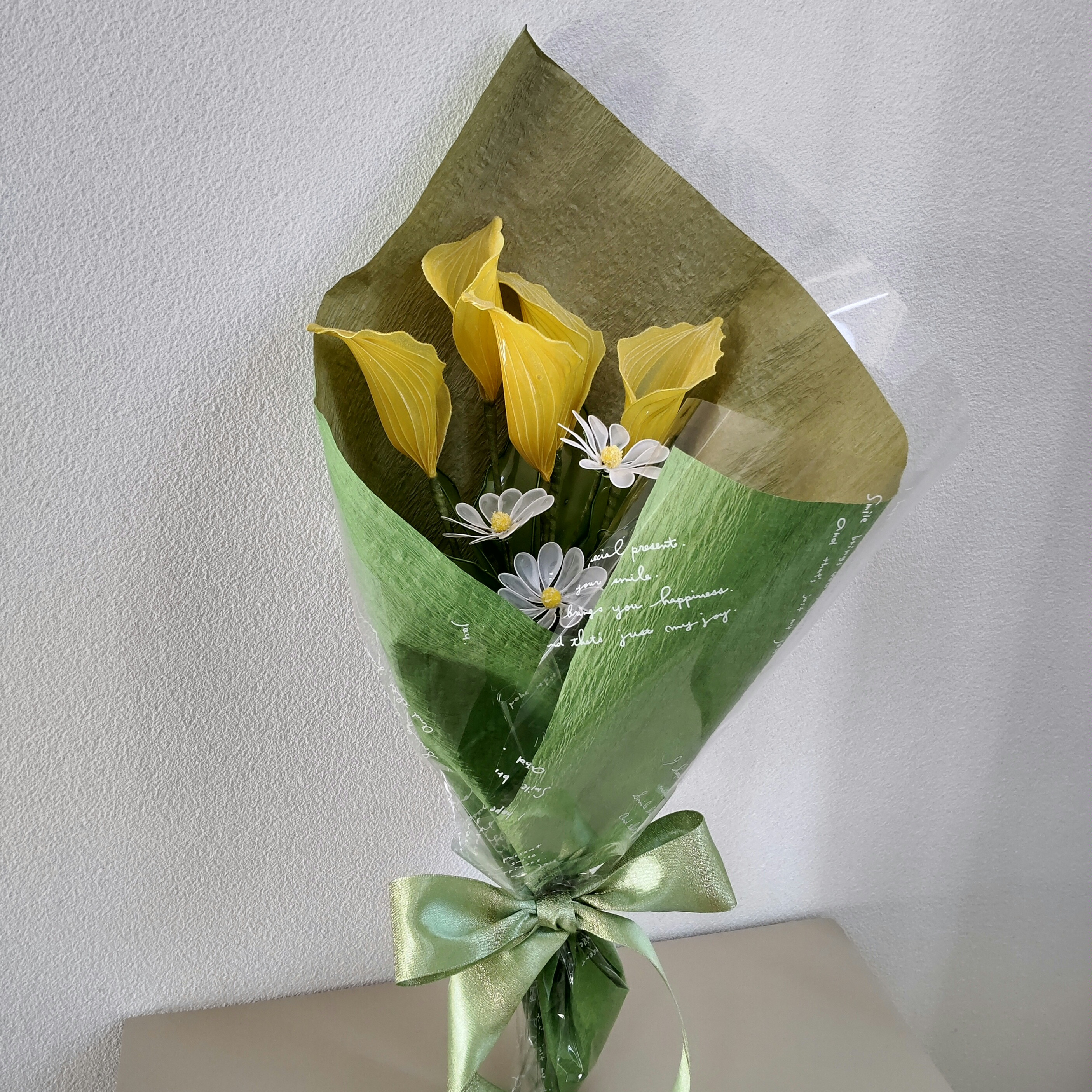 花束♡ミニブーケ♡カラー♡マーガレット♡ディップアート♡アメリカンフラワー