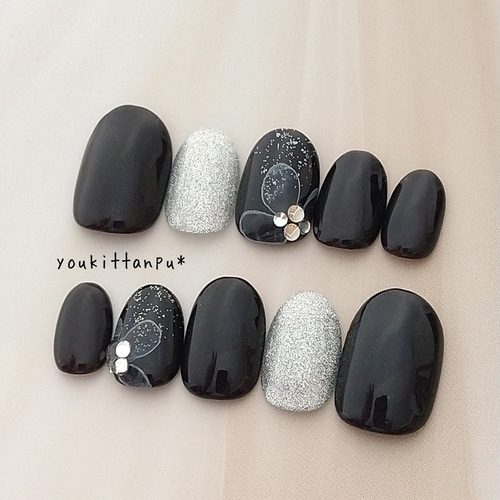 即日発送／ネイルチップ フリーサイズ 現品 03247＊ブラック