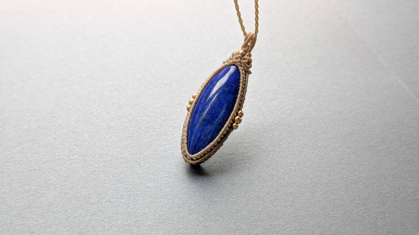 【七宝 】ラピスラズリ　マクラメネックレス