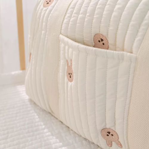 新作！キルティングヌビ刺繍ボストンバッグ 軽量大容量ショルダー