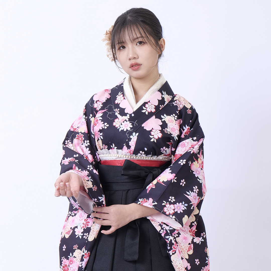 袴3点セット 袴 袴下帯 二尺袖 桜 ストラップ 刺繍入り 卒業式 大学卒業式 着物 和装小物 高級感