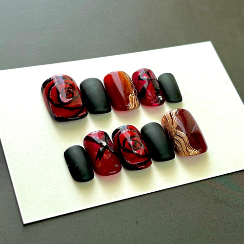 【sample】オーダーネイルチップ 推し活 付け爪 つけ爪 赤 黒 薔薇 推し活専用】オーダーネイルチップ 付け爪 つけ爪 ハンドメイド 推し活