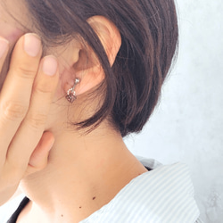 1月 誕生石 ガーネット 小さめ ボール イヤリング / ピアス 痛くない 金属アレルギー対応 落ちない 天然石 5枚目の画像