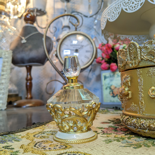 アンティークなインテリア小物 スタンドトレイ アクセサリーケース