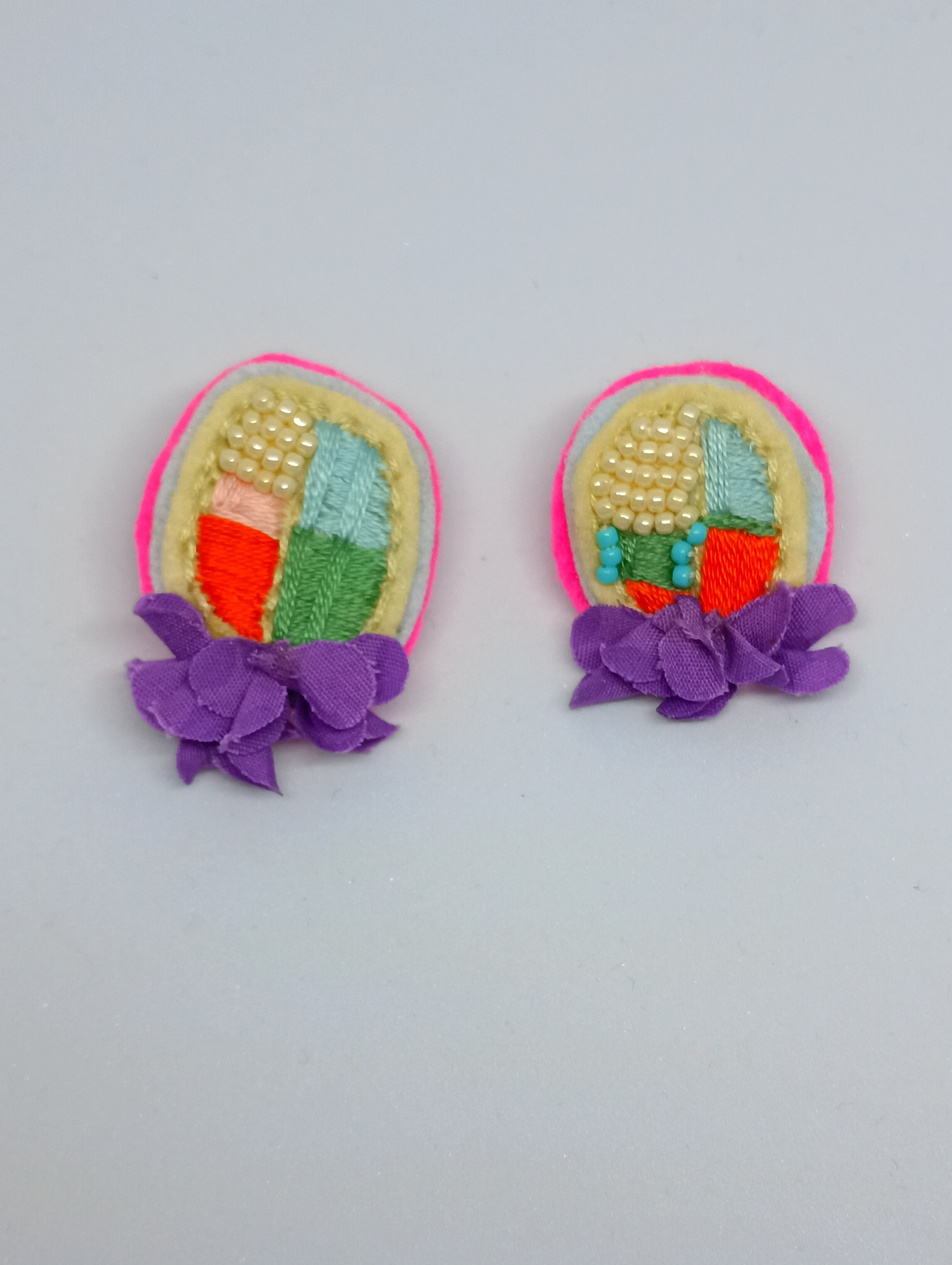 手刺繍☆イヤリング