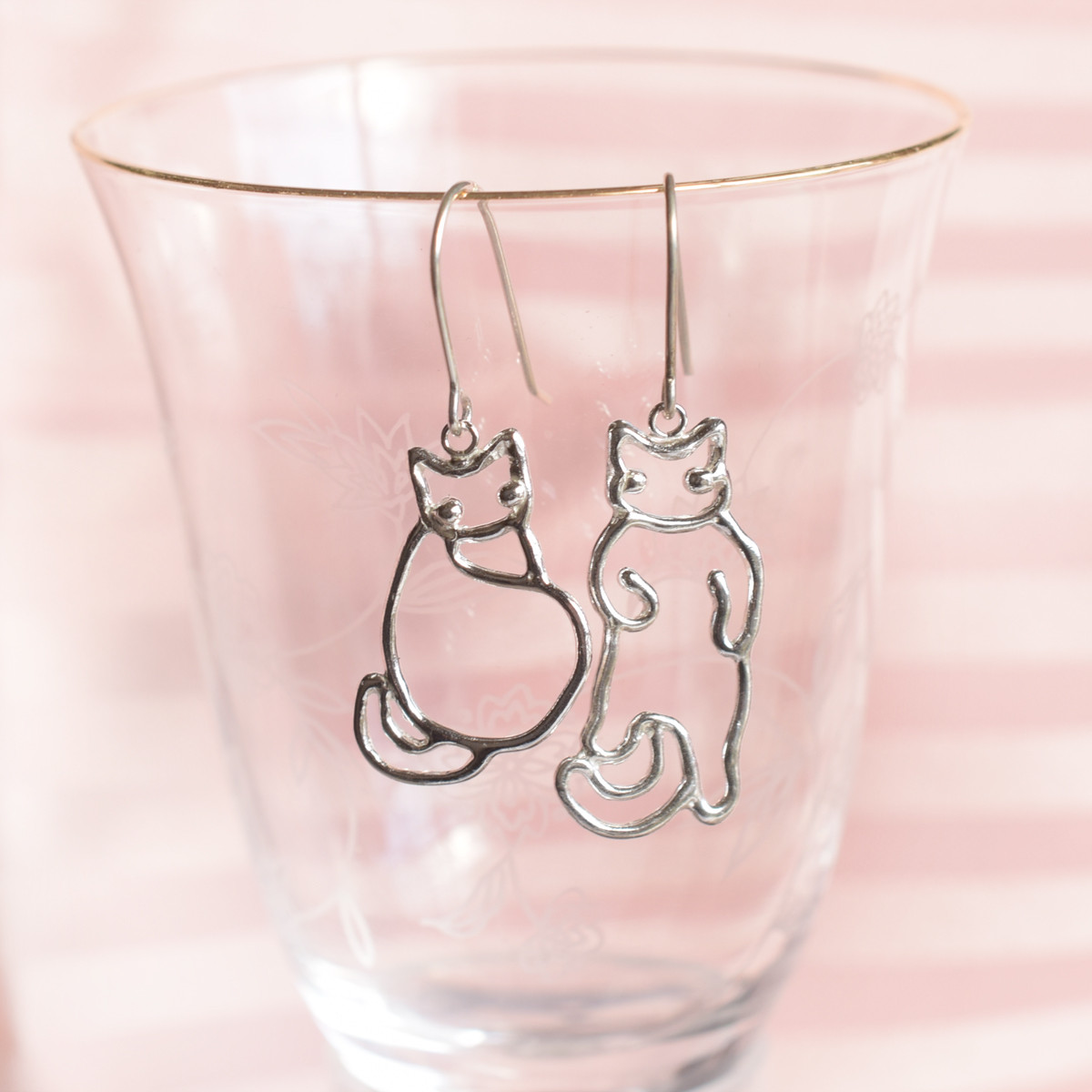 ねこのシルバーピアス　10　【ライン】 10,140円