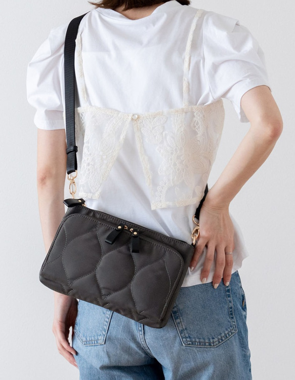 仕分けのできる便利な収納・管理に最適なコンパクトバッグ♪通帳♪現金♪母子手帳♪9ポケット　多機能　お財布ショルダー 2枚目の画像