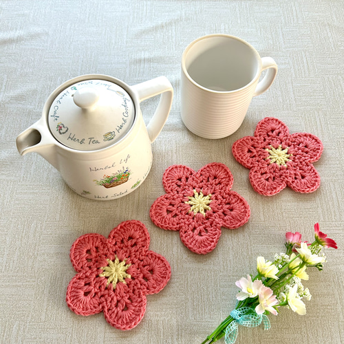 梅、桃の花 手編み ドイリー コースター 茶托 ガーランド アップリケ 3