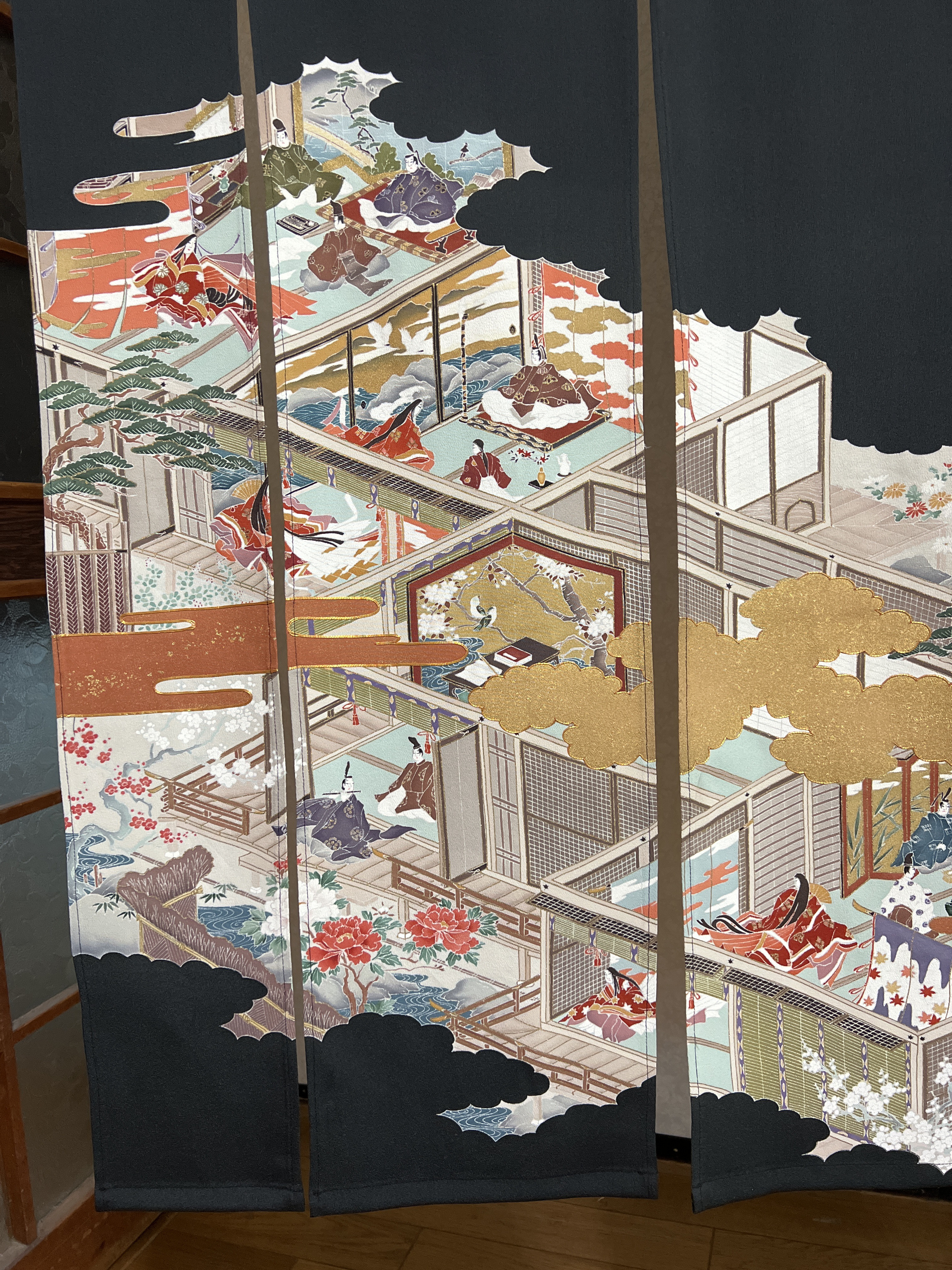 時代絵巻、着物リメイク暖簾ーのれん、1点物作品、ビンテージ、！ のれん 着物 リメイク 暖簾 インテリア アンティーク 1点物作品