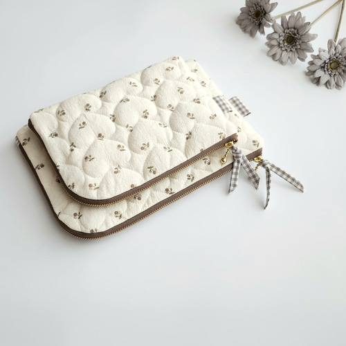 奈々◎Handmade L字型ポーチ❣️ファスナーポケット◎ ついにL字型ポーチも縫わずにできました!】カバンの中の迷子が
