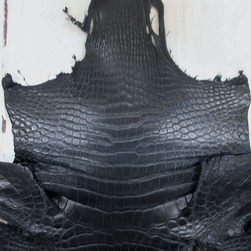 ワニ革 クロコ 半艶マット ディープネイビー「長財布向け