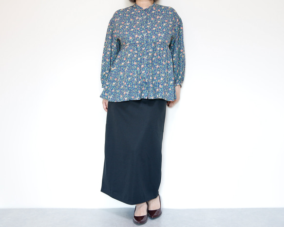 ペプラムブラウス ボタニカルプリント ゆったりふんわりデザイン 羽織れる2wayブラウス 7枚目の画像