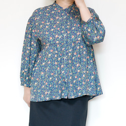 ペプラムブラウス ボタニカルプリント ゆったりふんわりデザイン 羽織れる2wayブラウス 8枚目の画像