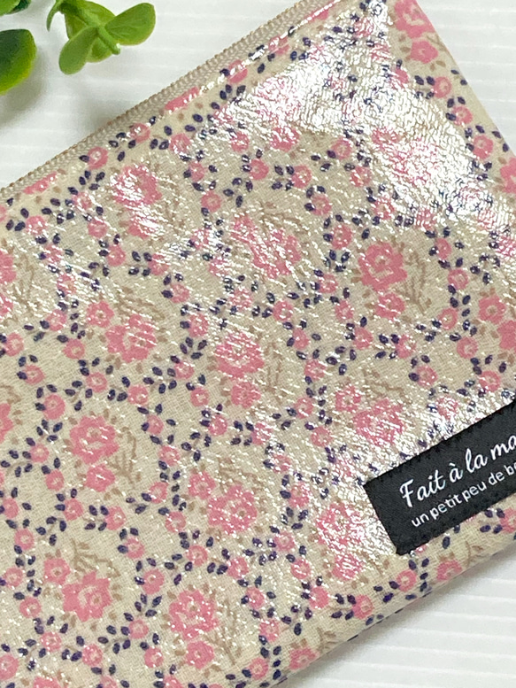 仕切り付き　ラミネートポーチ　(リングフラワー・ピンク) 3枚目の画像