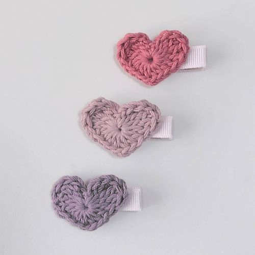 2種類の大きさから選べる可愛らしいハートのヘアクリップ・ヘア
