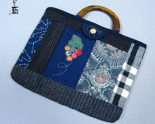 葡萄アップリケのハンドバッグ 古布 藍木綿 型染 絣 リメイク s2245