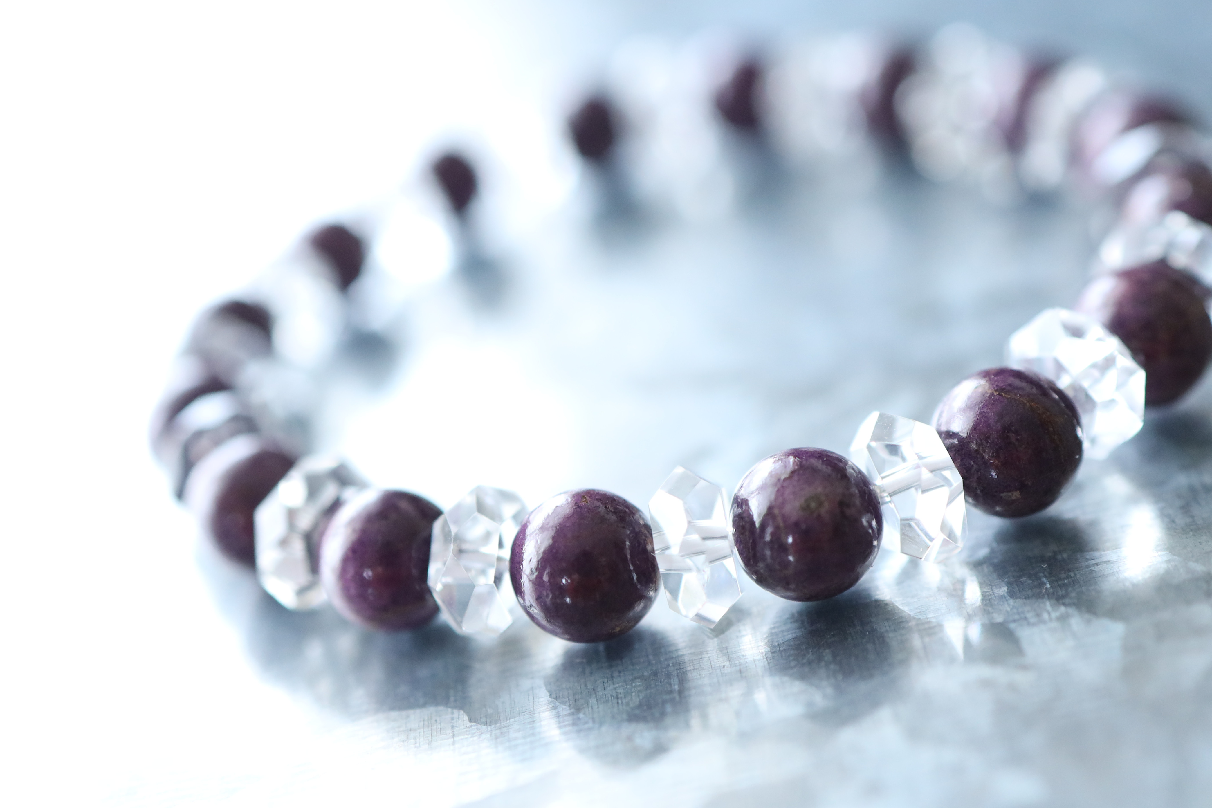 …☆プレミアムブレス☆平和をもたらす石・スティヒタイト：8ミリ＆水晶☆天然石ブレスレット☆…