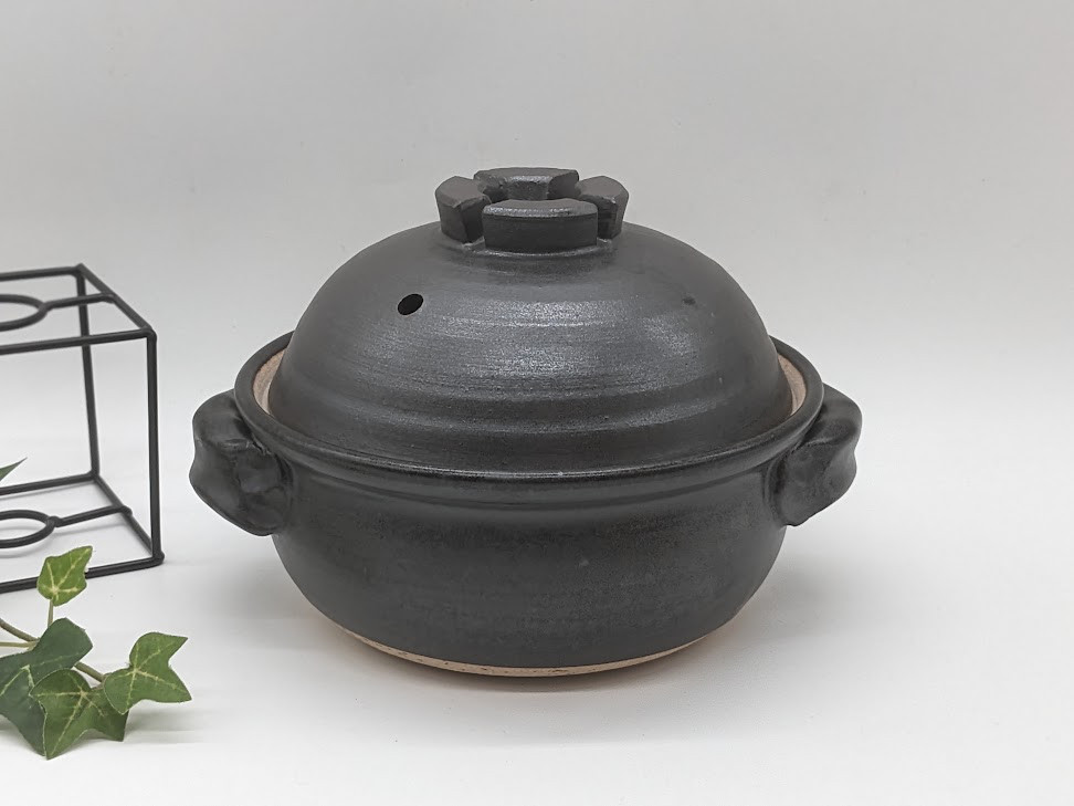150-0090　土鍋  和陶器 和モダン /　黒ﾏｯﾄ6号土鍋(十字蓋)